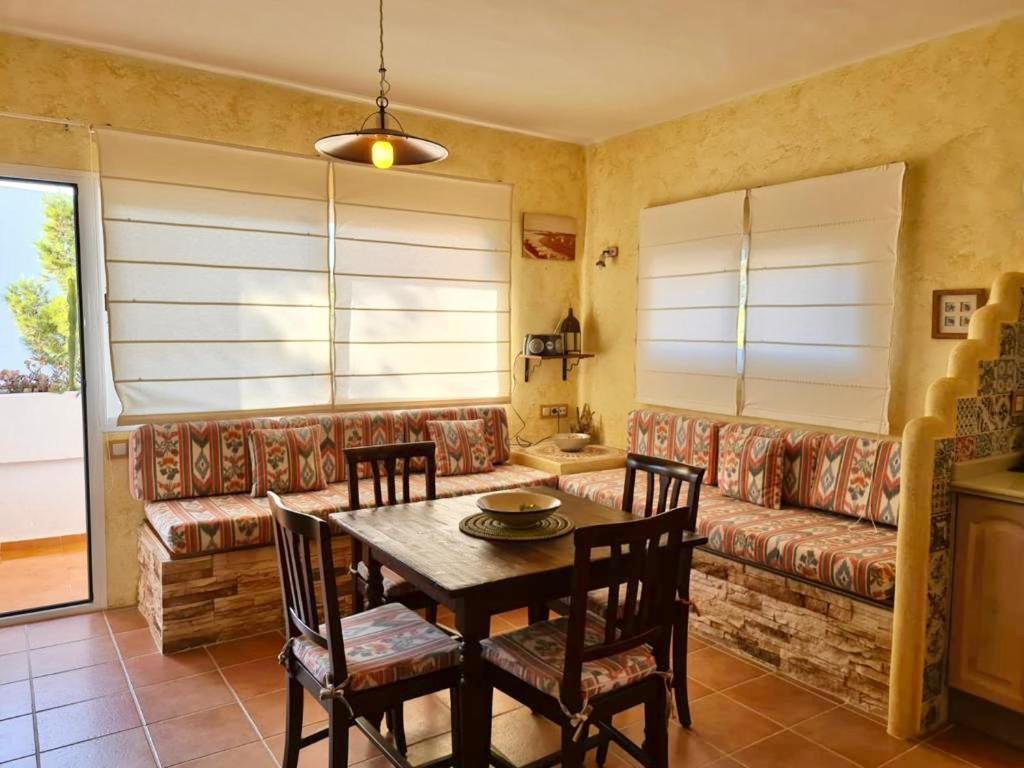 Apartamentos Rex Con 2 Camere Da Letto Es Pujols Dış mekan fotoğraf